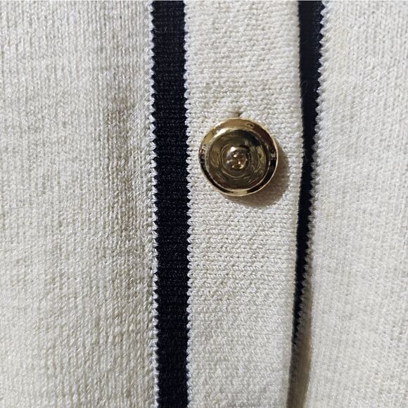 ST. JOHN Striped Knit Sweater Cardigan Cream Black Stripes - Size 10 - Picture 6 of 8